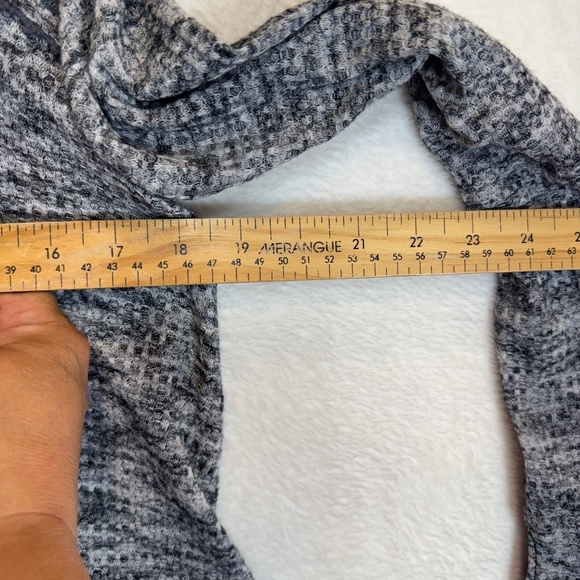 Knox Rose Shirt Womens Size XS Gray Long Sleeve Heathered V-Neck Tunic - Picture 6 of 9